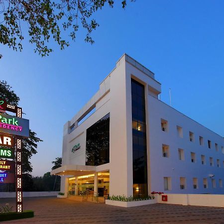 Hotel Park Residency Kuttiyadi Kuttyadi Экстерьер фото