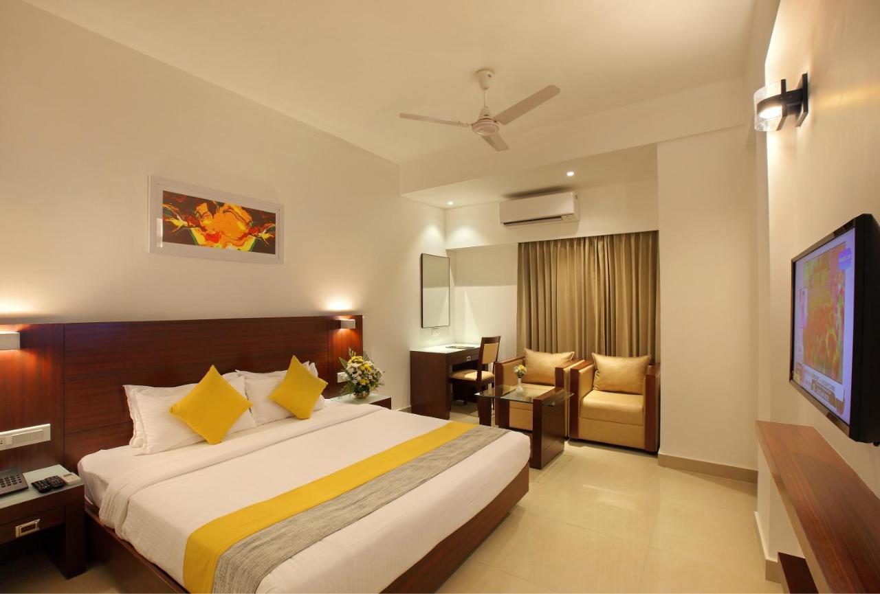 Hotel Park Residency Kuttiyadi Kuttyadi Экстерьер фото