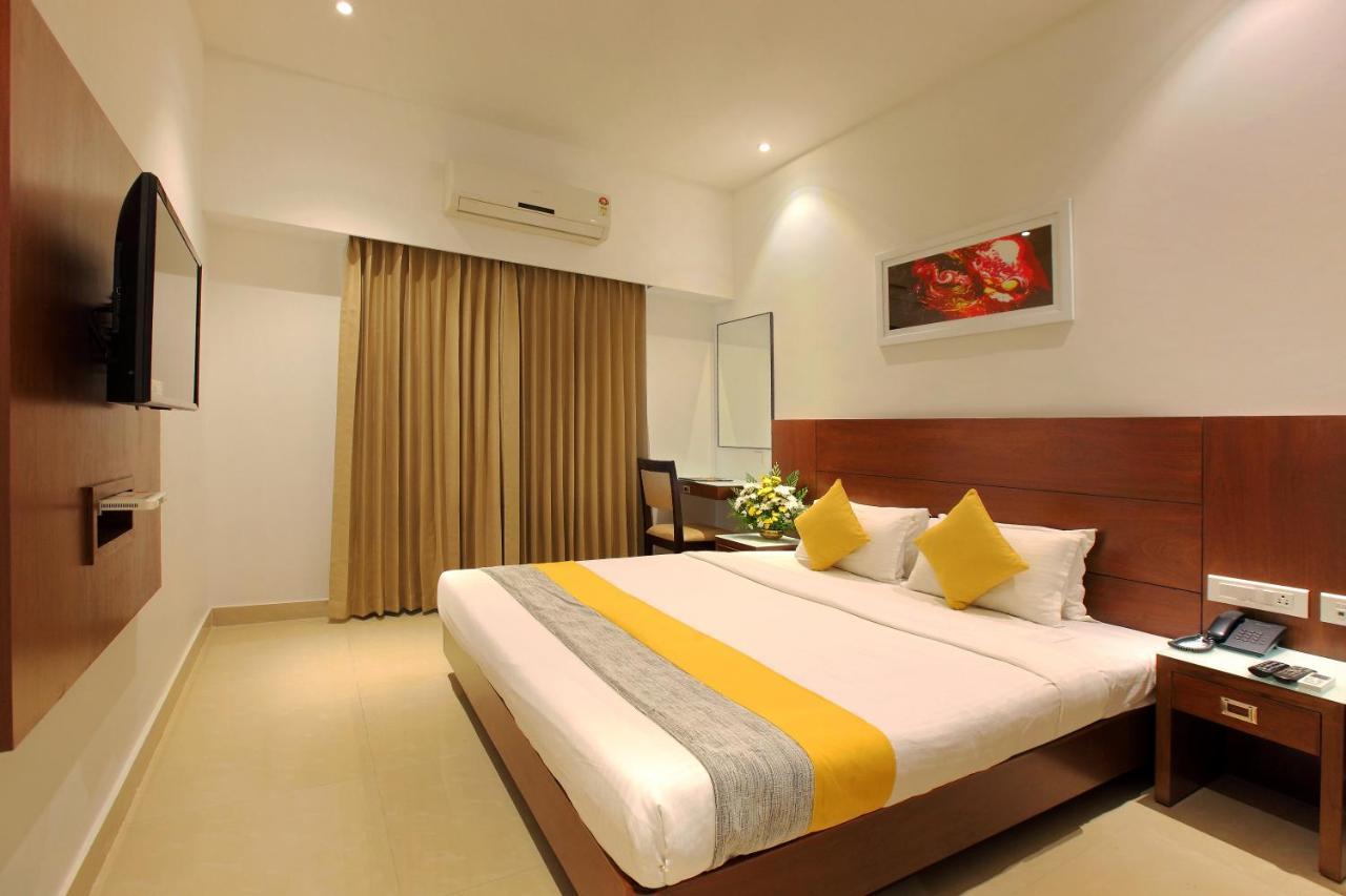 Hotel Park Residency Kuttiyadi Kuttyadi Экстерьер фото