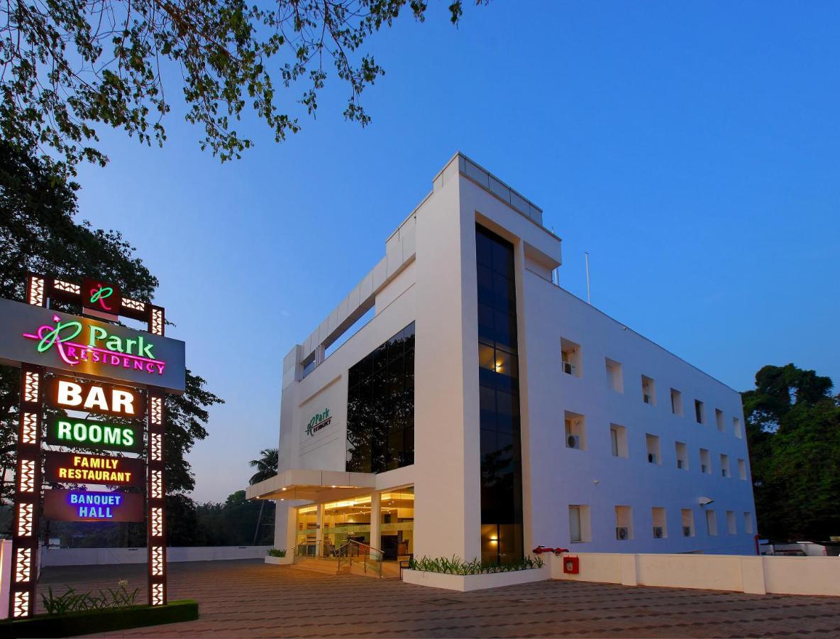 Hotel Park Residency Kuttiyadi Kuttyadi Экстерьер фото