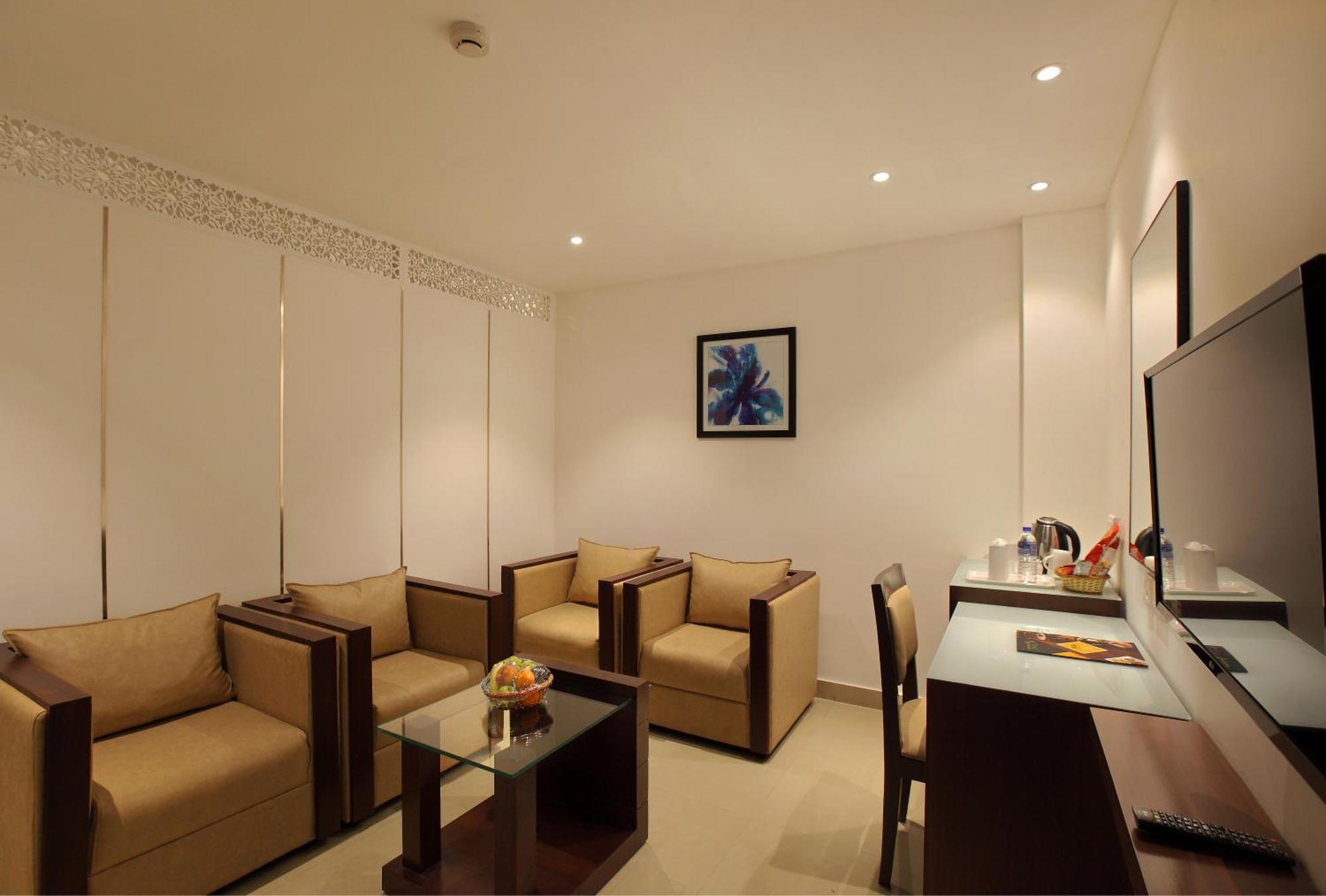 Hotel Park Residency Kuttiyadi Kuttyadi Экстерьер фото